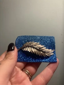 Gold Tone Feather Brooch Pin  - Picture 1 of 1