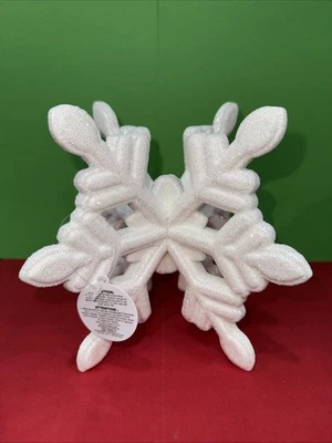 Bath & Body Works 3D White Glitter Snowflake Decor 3-Wick Candle Pedestal Holder - Image 1 of 2