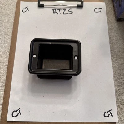 Nuevo de Lote Antiguo 1982-84 Buick Riviera 87-90 Chevrolet Beretta Consola de Piso Cenicero 14069479 Foto 1 de 3