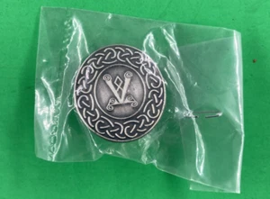 NEU ARDBEG Single Malt Scotch Whisky Werbung Metall Abzeichen Pin aus altem Lagerbestand versiegelt - Bild 1 von 4