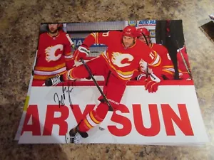 MILAN LUCIC SIGNED 8X10 MATTE PHOTO CALGARY FLAMES (B) - Picture 1 of 2