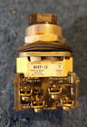 ALLEN BRADLEY 800T-J2 SELECTOR SWITCH 3 POSITION MAINTAINED WITH 800T-XA