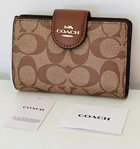 COACH SIGNATURE CANVAS MEDIUM CORNER ZIP WALLET in KHAKI SADDLE BROWN $178 SALE - Picture 1 of 8