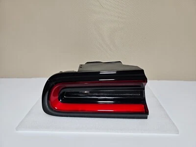 Dodge Challenger OEM LED Left Tail Light 2015 - 2023 - Изображение 1 из 4