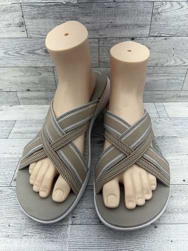 CLARKS CLOUDSTEPPERS Sandali sportivi da donna grigio sabbia Mira Isle 11M