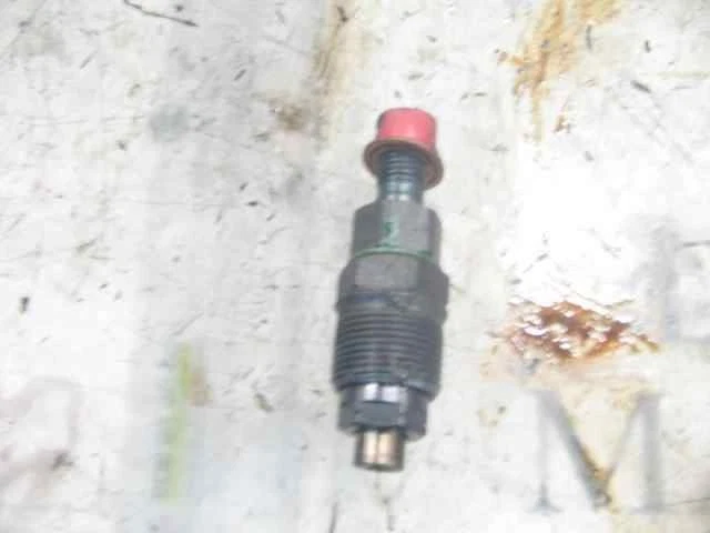 INYECTOR / 5821786 PARA OPEL VECTRA A 1.7 TURBODIESEL 17 DT / LU8 - Imagen 1 de 1