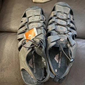 Ozark Trail Hiking Sandals Mens 8 Brown Closed-Toe Fishing Outdoor Water New - Picture 1 of 8