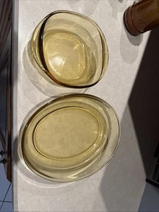 Vintage Amber Gold Glass Casserole PYREX Mexico size 16 & 6 - Picture 1 of 2