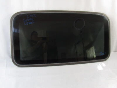 2005-2009 Subaru Legacy Sedan Sunroof Moon Roof Glass Panel OEM - Image 1 of 4