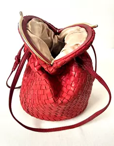 Vtg Bottega Veneta Napa Intrecciato Oversized Red Kiss Lock Clutch Handbag - Picture 1 of 18