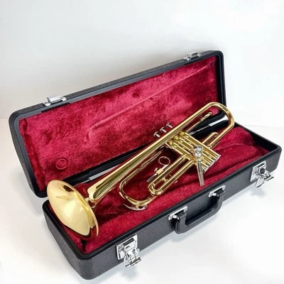 Trompeta Yamaha YTR-1335 BB con estuche rígido - Fácil de tocar, excelente estado Foto 1 de 4