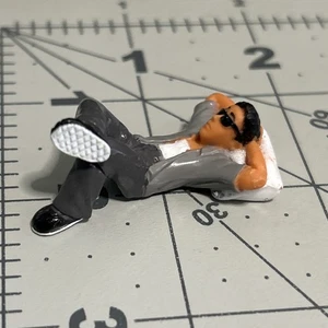 Minifigura Lil Homies Dreamer Sleep Pillow Serie 6 1,75" - Imagen 1 de 4