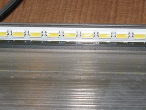 2PCS/set Original TV Strip SLED 2011SGS55 5630 86 H1 REV0 for screen LTA550HQ14 - Afbeelding 1 van 4