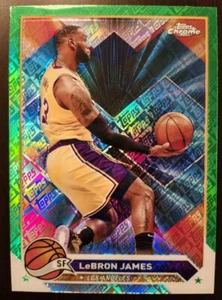 2023-24 Topps Chrome Basketball Green Topps Refractor #23 LeBron James - Foto 1 di 2