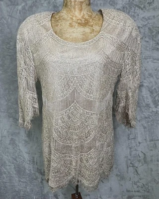 Top Neiman Marcus para mujer pequeño dorado metálico flecos ganchillo tejido vieira dobladillo de colección Foto 1 de 4