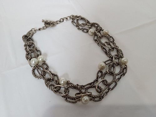 VETEMENTS Collana grossa multi catena e collare di perle in vetro bianco 18"