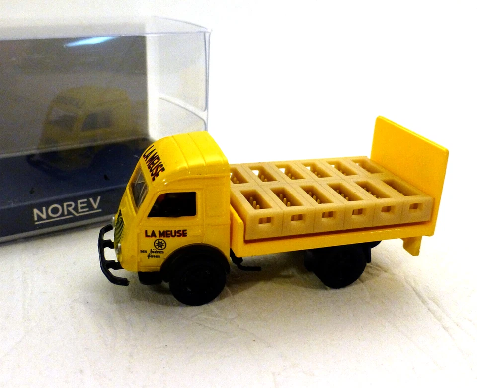 Renault Galion 1963 "Brasseur" con botellas, NOREV, 1:87 Foto 1 de 1