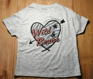 New Marks And Spencer Girls Grey Marl Embellished 'Wild & Brave' T-Shirt Age 8-9 - Picture 1 of 5