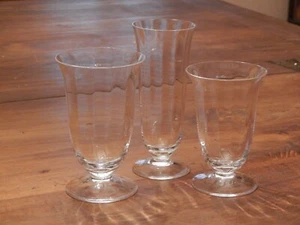VINTAGE ELEGANTE SERVIZIO 18 BICCHIERI CALICI CRISTALLO MADE IN ITALY ANNI '60 - Foto 1 di 20
