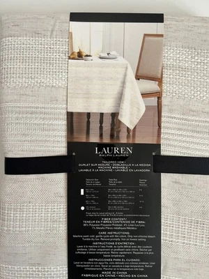 RALPH LAUREN CHRISTMAS TABLECLOTH 60 x 104 inch - Image 1 of 3