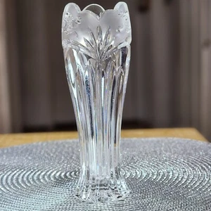 Vintage Oneida Crytal Southern Garden Flower Bud Vase 7x2.2inch 1992 Germany - Picture 1 of 11