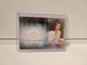 LOST SEASON ONE - PW1 - EVANGELINE LILLY AS KATE AUSTEN COSTUME/PIECEWORKS CARD - Picture 1 of 2