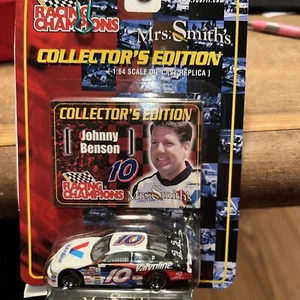 2002 NASCAR Racing Champions Collectors Edition #10 JOHNNY BENSON 1:64 Scale NEW - Picture 1 of 5