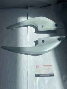 Coppia Maniglie Passeggero Bianche Usate CBF 1000  Honda - Picture 1 of 4