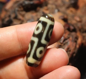 Energy Tibetan Top Old Agate Ivory Color Fold Line 6 Eyed dZi Bead Unique Shape - Picture 1 of 9