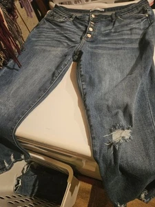 kancan button fly jeans - Picture 1 of 2