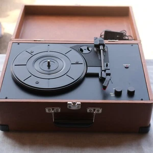 Tocadiscos Crosley CR49 Bronceado Viajero Portátil Maleta Reproductor de Discos - Imagen 1 de 7