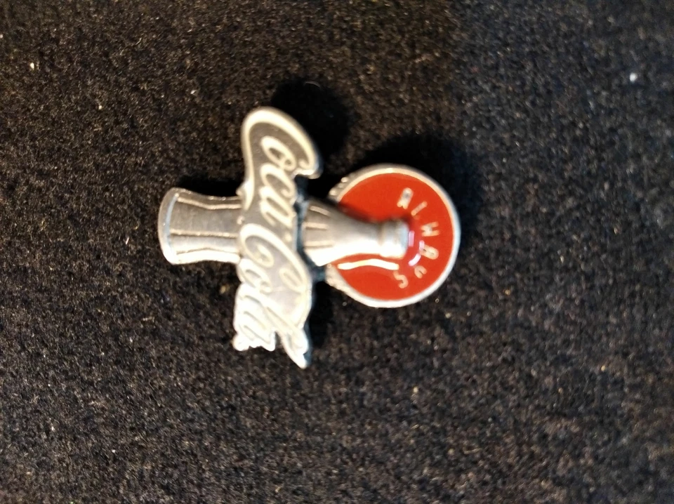 BOTELLA DE PLATA PIN ALWAYS COCA COLA Foto 1 de 1