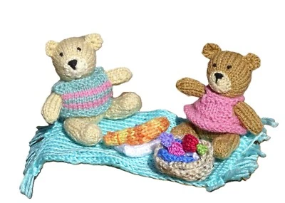 Osos nuevos, juguetes tejidos a mano, juego de picnic de osos, osos pequeños, osos de peluche Foto 1 de 4