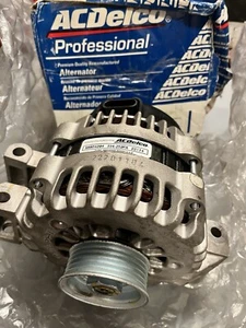 OEM # 88864284 GM General Motors AC DELCO PRO # 334-2527A ALTERNADOR OEM - Imagen 1 de 8