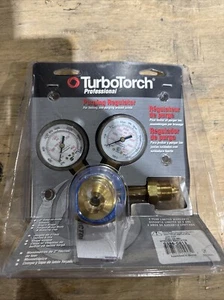 TURBOTORCH 0386-0813 Gas Regulator Single Stage CGA 580 Inlet 1/4" 37° Flared - Picture 1 of 3