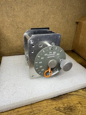 Cramer Company Timer, model P/N 491A-A Type 117 Sterilize 90 Minutes (NEW) - Image 1 of 4