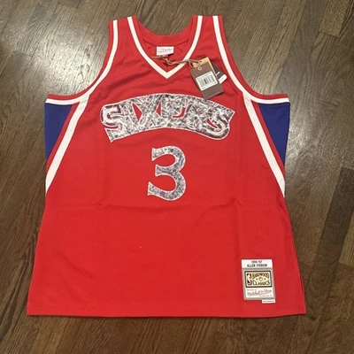 Camiseta Philadelphia 76ers 2XL Allen Iverson Para Hombres Mitchell & Ness Rojo Diamante Nueva Con Etiquetas Foto 1 de 4