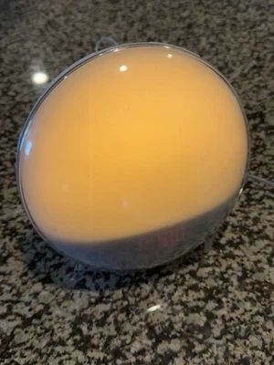 PHILIPS SmartSleep Wake-Up Light Alarm Clock Radio HF3520 - Image 1 of 2