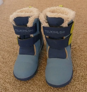 Botas de invierno Tsukihoshi Blue Sea & Lime Teddy Boot para niños pequeños talla 9 (EU 26) - Imagen 1 de 5
