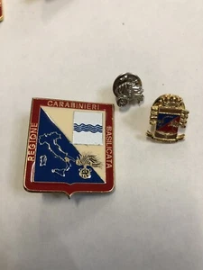 Pins De Uniforme Mosquetón Región Basilicata Y 2 De Chaqueta Como Nuevo - Picture 1 of 2