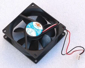 80 MM HOCHWERTIGER LÜFTER DF128025BM 80x80x25MM 12V STARK NICHT LAUT! 30 dB #L77 - Bild 1 von 1