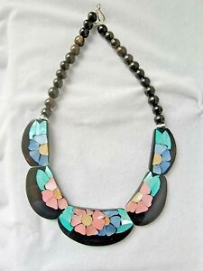 LEE SANDS MOTHER OF PEARL INLAY FLOWER 5 PANEL NECKLACE 18" LONG 