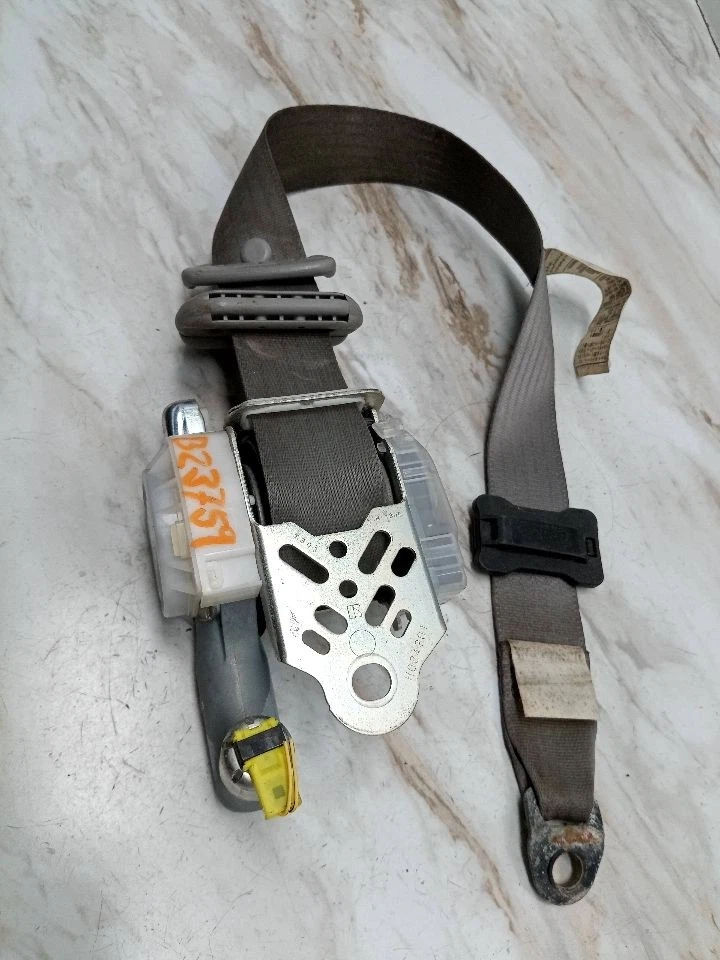 Used Front Right Seat Belt Front fits: 2007 Toyota Highlander bucket passenger r Foto 1 de 4