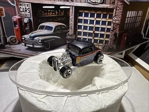 Hot Wheels Classics Serie 1 #6/25 1932 Ford Coupè - Spectraflame Nero - Foto 1 di 9