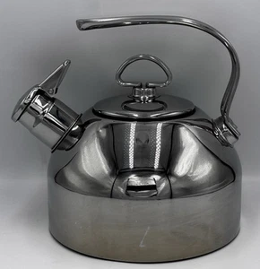 Chantal SL37-19 Stainless Steel Classic Teakettle 1.8 Quart, 2 Tone Harmonica. - Picture 1 of 12