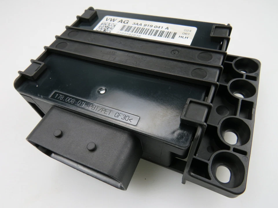 Originale Centralina Start Stop Stabilizzatore Tensione VW Scirocco 138 Touran - Immagine 1 di 1