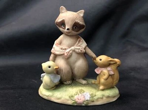 Vintage Lefton China Racoon Squirrell Duck Figurine 2352 Flowers Hand Painted - Picture 1 of 18