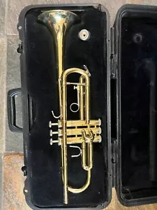 Bach TR300 TRUMPET with mouthpiece and case. USA - Picture 1 of 15