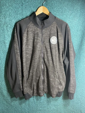 NBA Apparel Atlanta Hawks Basketball Club Gray Zip Fleece Line Hoodie Size XL Cover