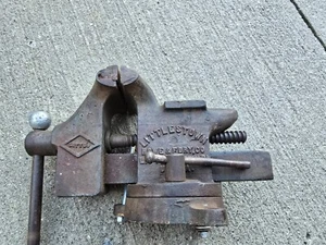 Vintage LITTCO Littlestown No.25 - Swivel Base Bench Vice - Picture 1 of 5
